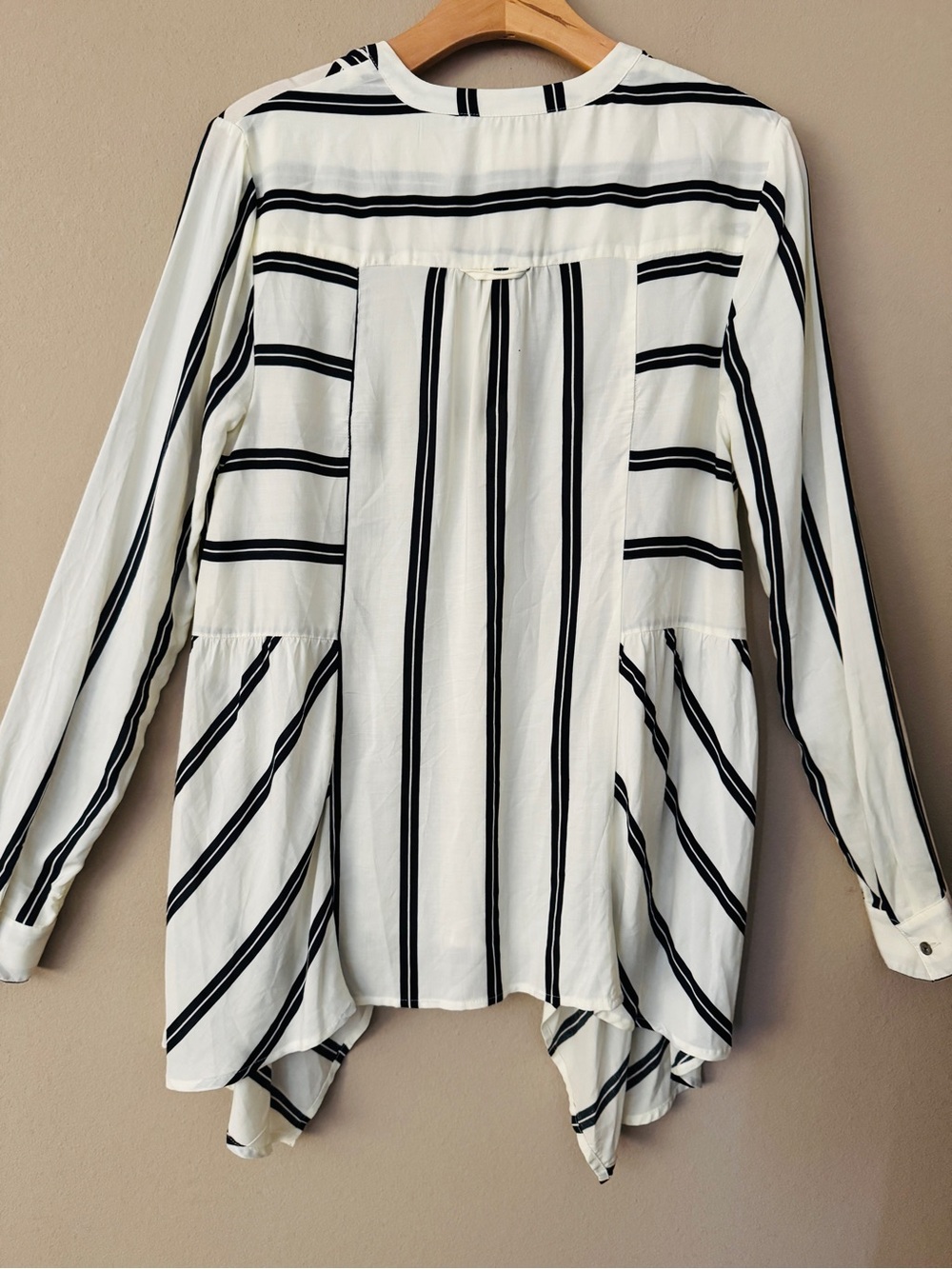 Maeve Anthropologie Lainey Blouse Size 6 - Picture 6 of 8